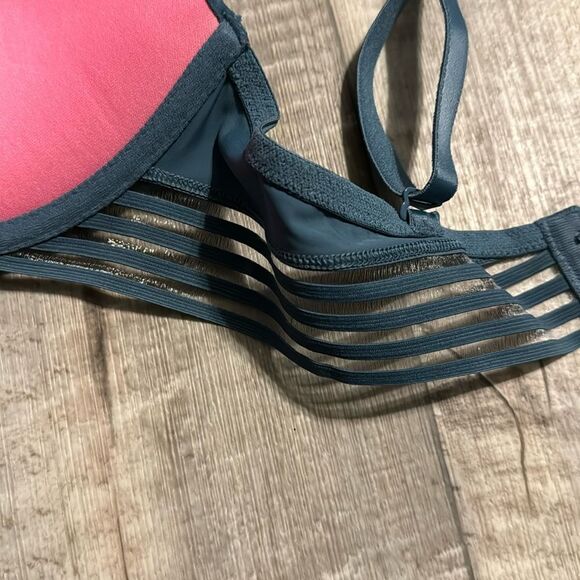 PINK-Victoria’s Secret‎ push-up bra size 34D - Picture 6 of 7
